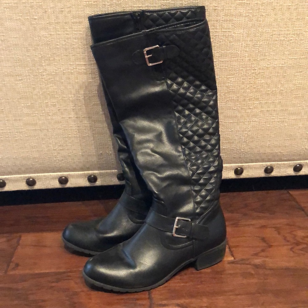 Black boots